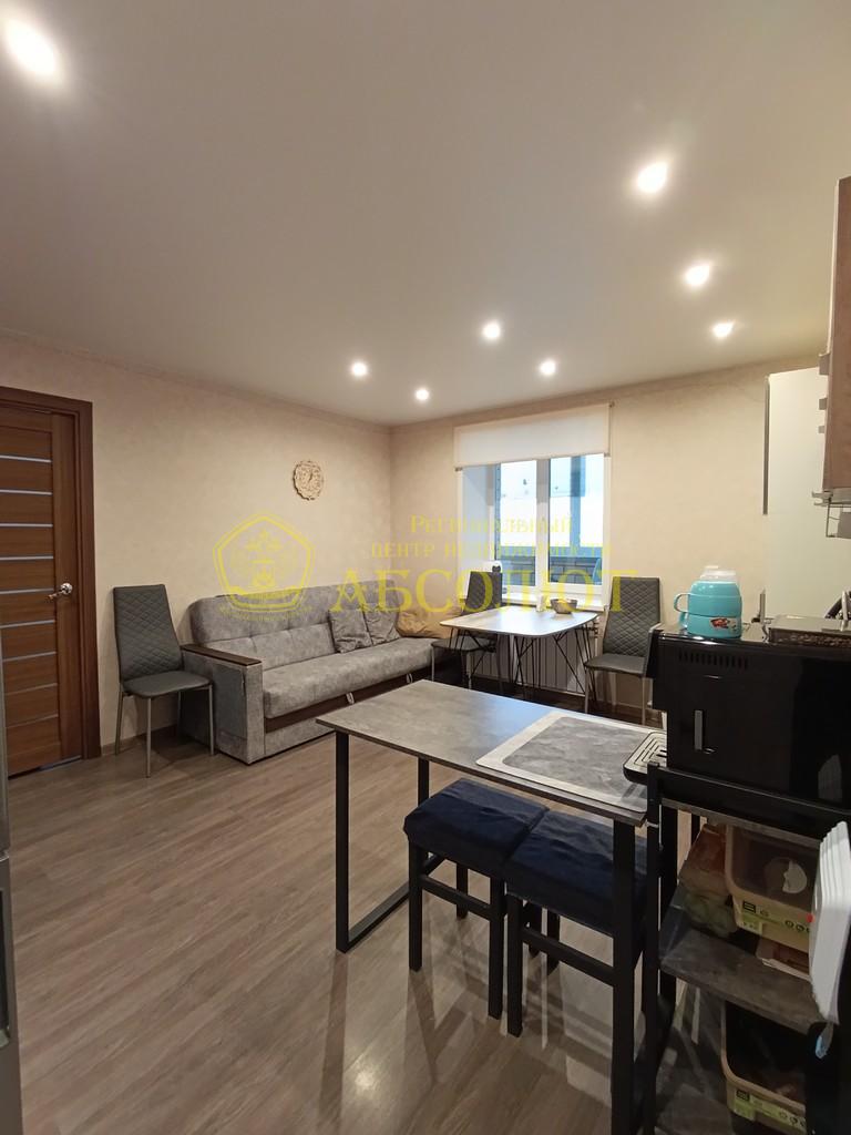 2-к квартира, 10/10 эт., 53.2 м²