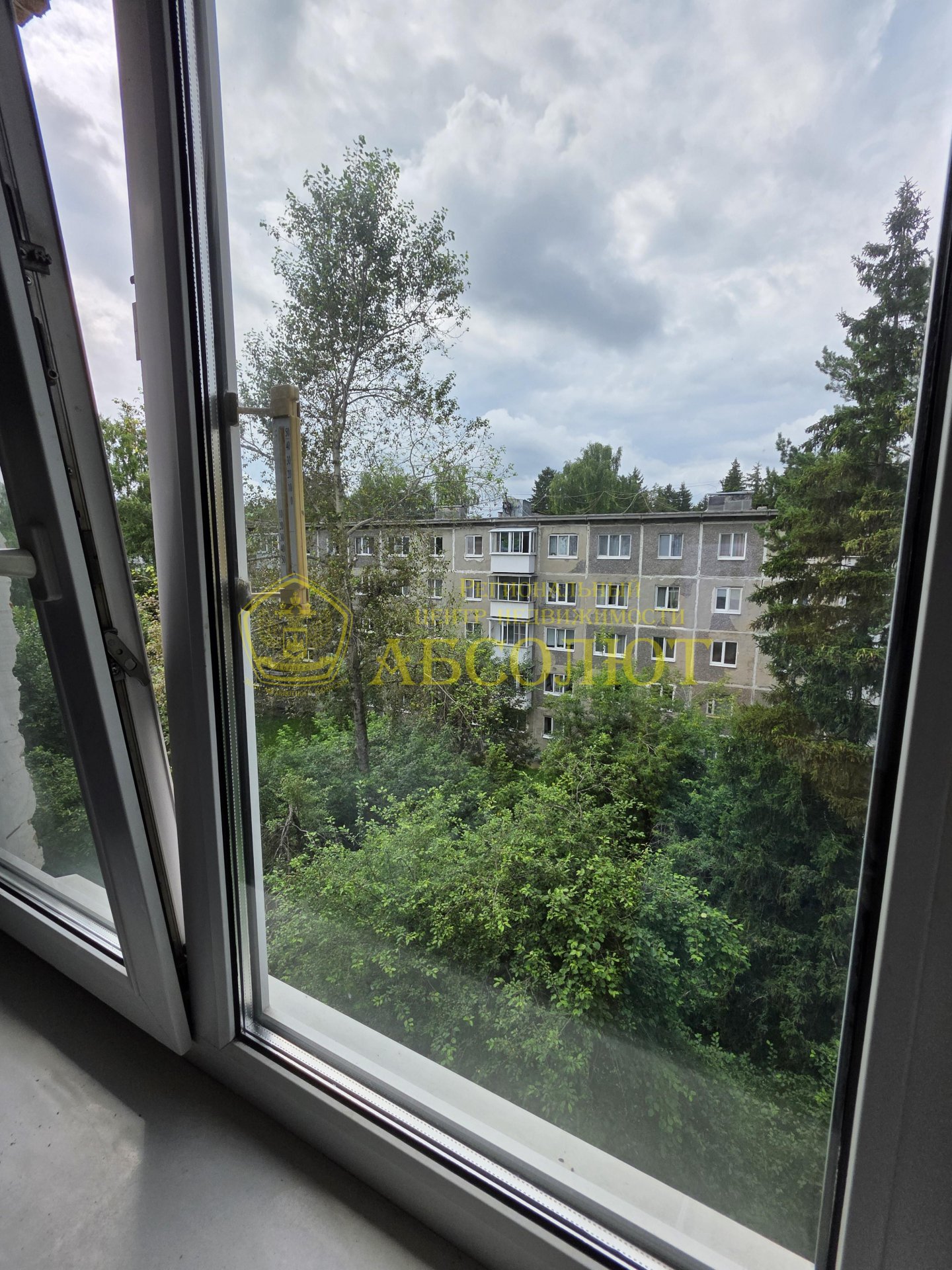 2-к квартира, 5/5 эт., 37 м² — фото 11