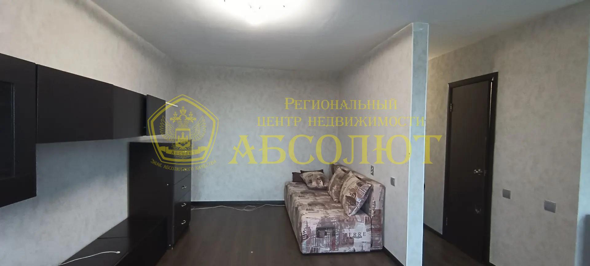 1-к квартира, 5/5 эт., 30.5 м² — фото 1