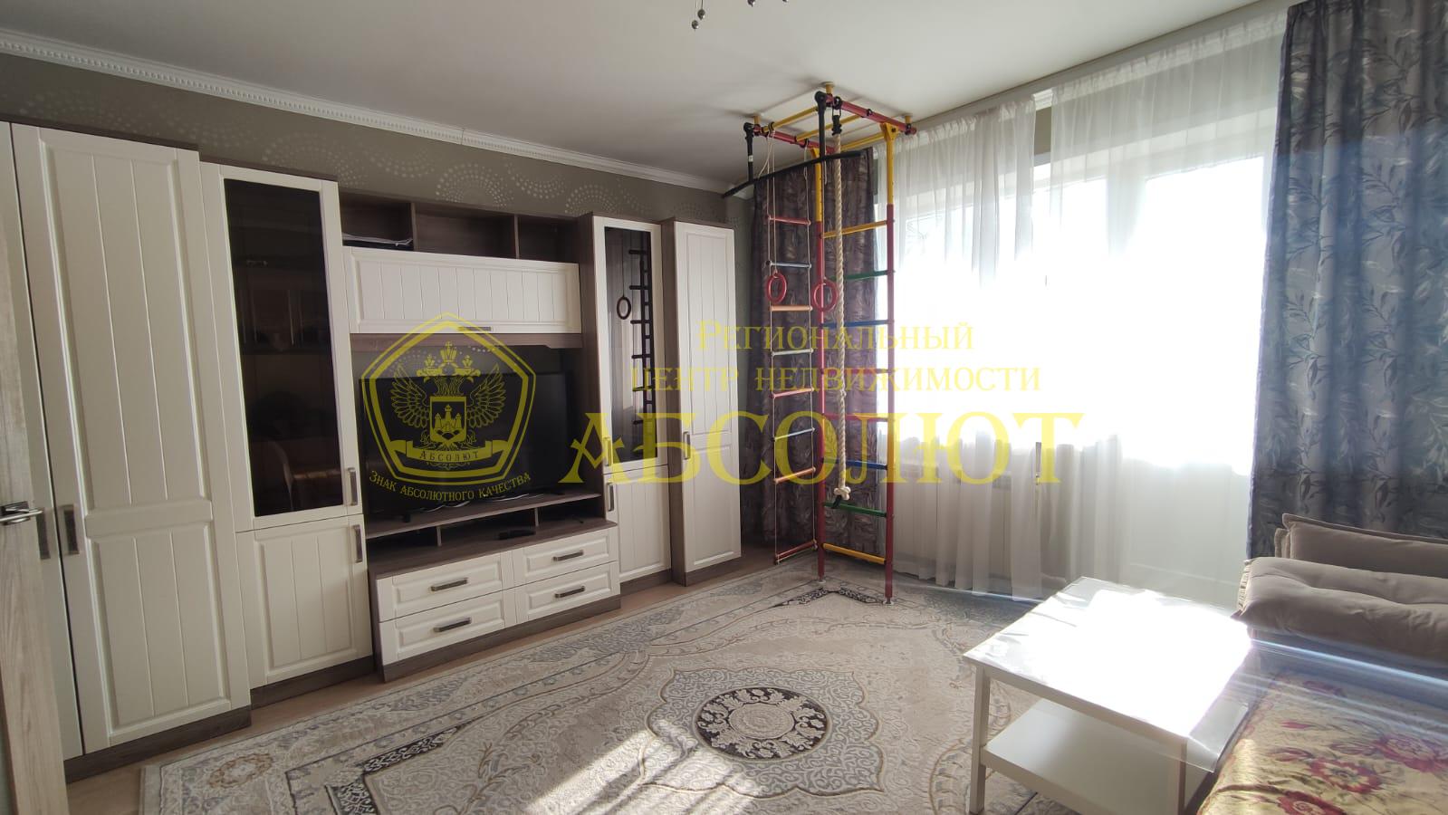 2-к квартира, 4/5 эт., 52.4 м²