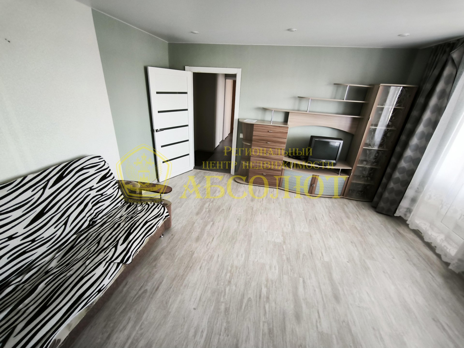 2-к квартира, 4/5 эт., 52.0 м²