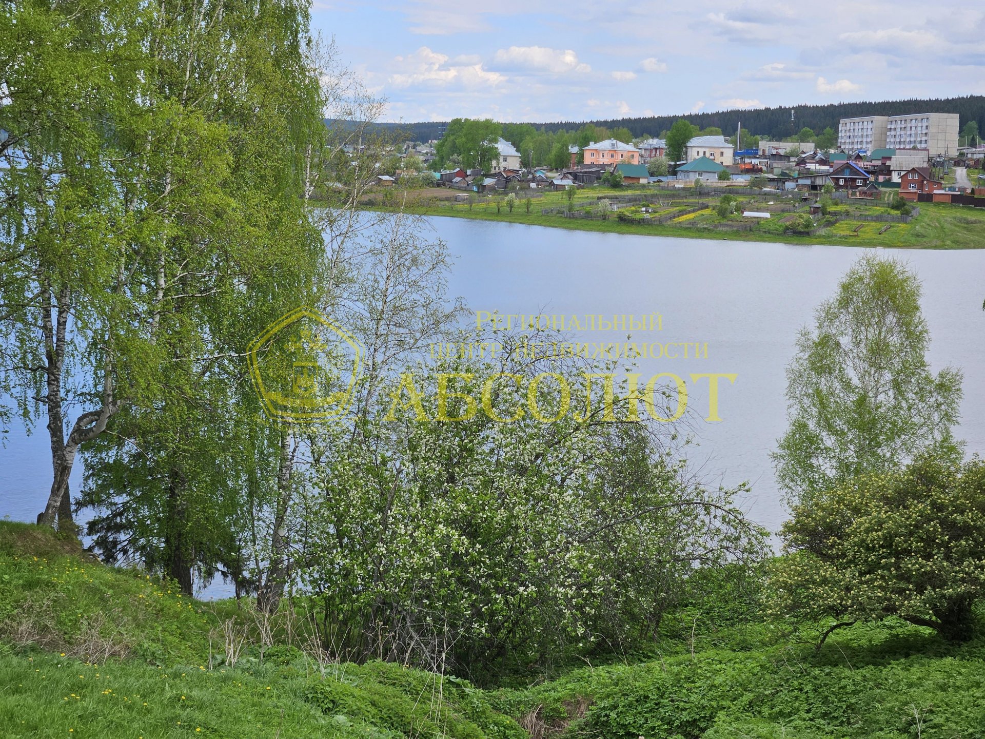 Земельный участок — фото 1