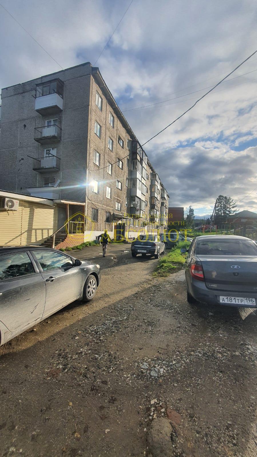 3-к квартира, 5/5 эт., 58.3 м² — фото 2