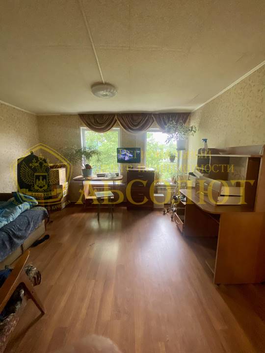 80008293 32