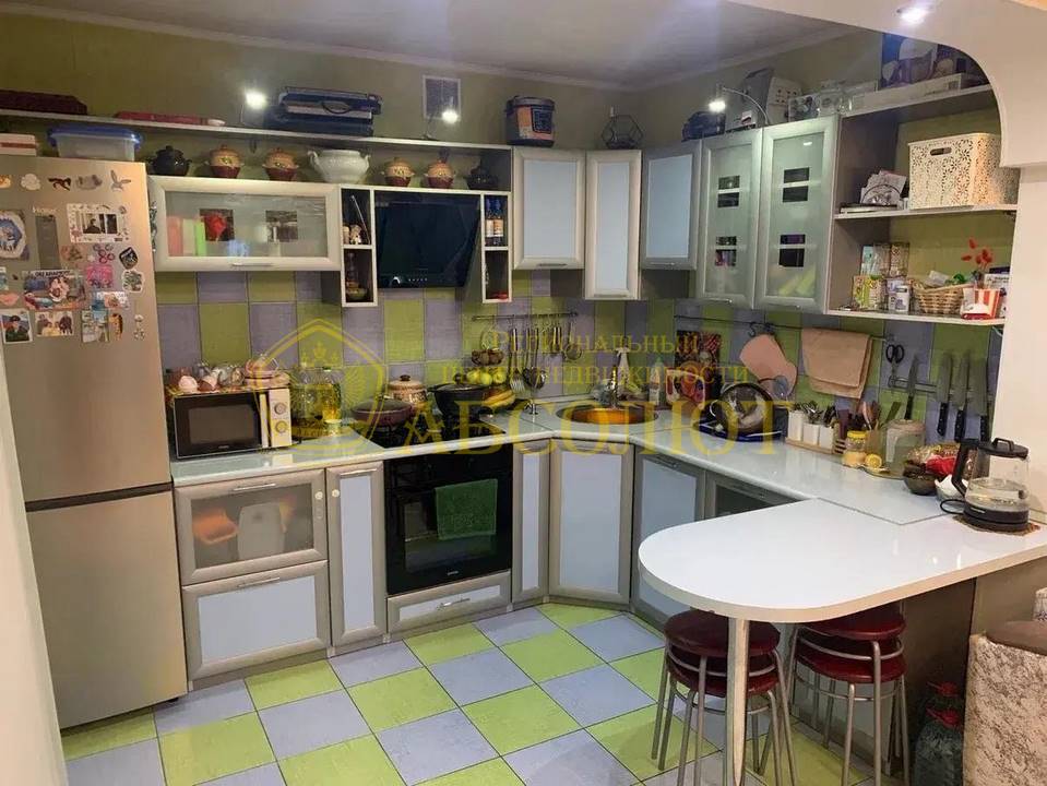 Кирзавод, 24 Региональный центр недвижимости АБСОЛЮТ 195133