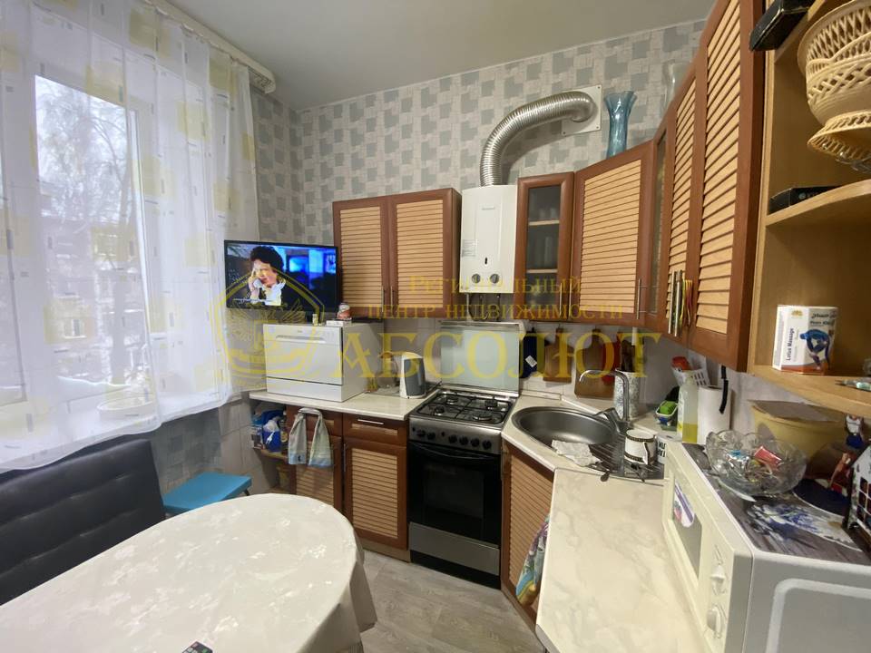 К.Либкнехта, 37 Региональный центр недвижимости АБСОЛЮТ 195243