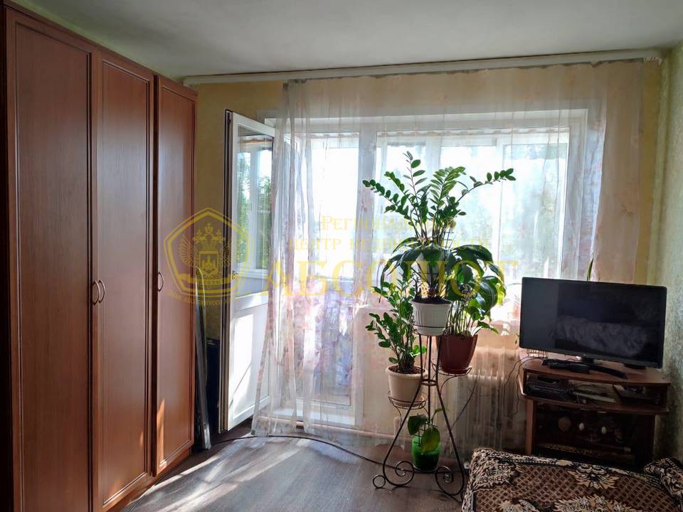 Российская, 20А Региональный центр недвижимости АБСОЛЮТ 195451